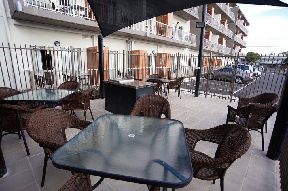 Quest Mildura Aparthotel Bagian luar foto