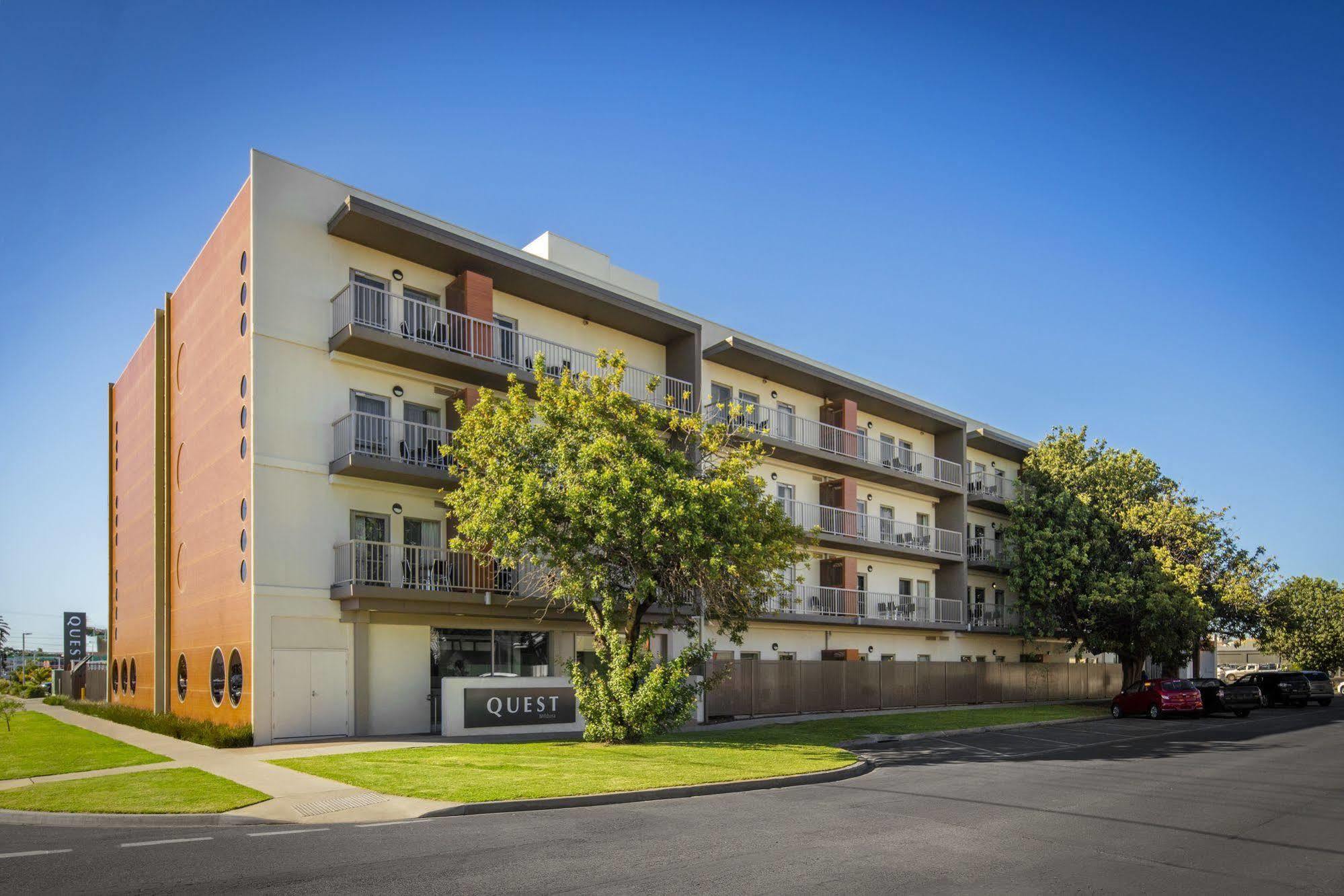 Quest Mildura Aparthotel Bagian luar foto